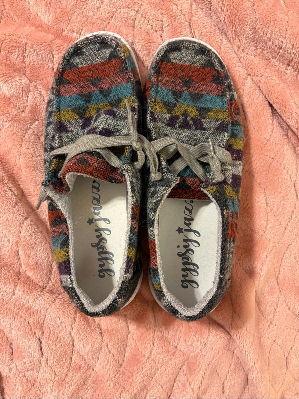 Gypsy Jazz Gray Slip-On Sneakers with Multicolor Aztec Pattern